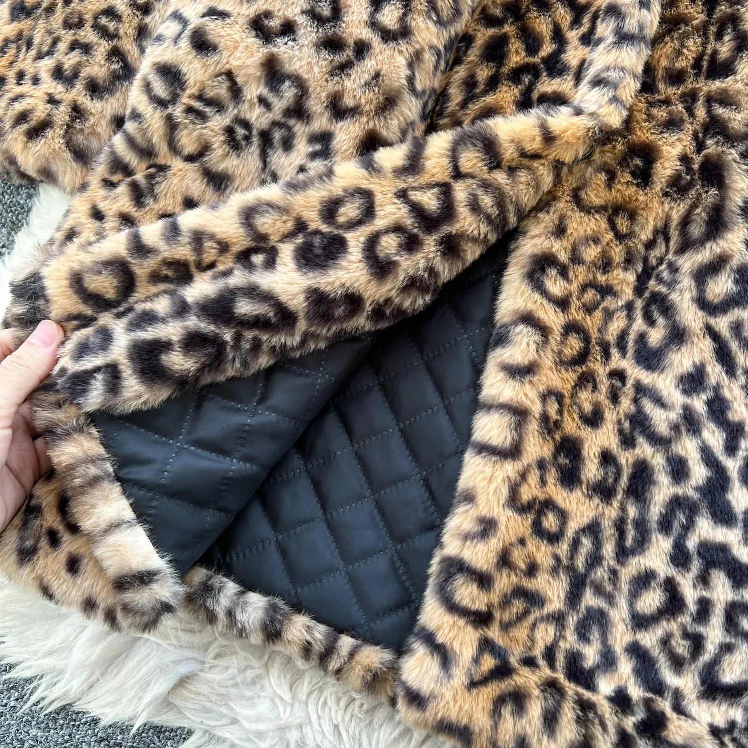 Thermal Leopard Printed Furry Coat